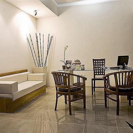 The Adnyana Villas & Spa Denpasar Exterior foto